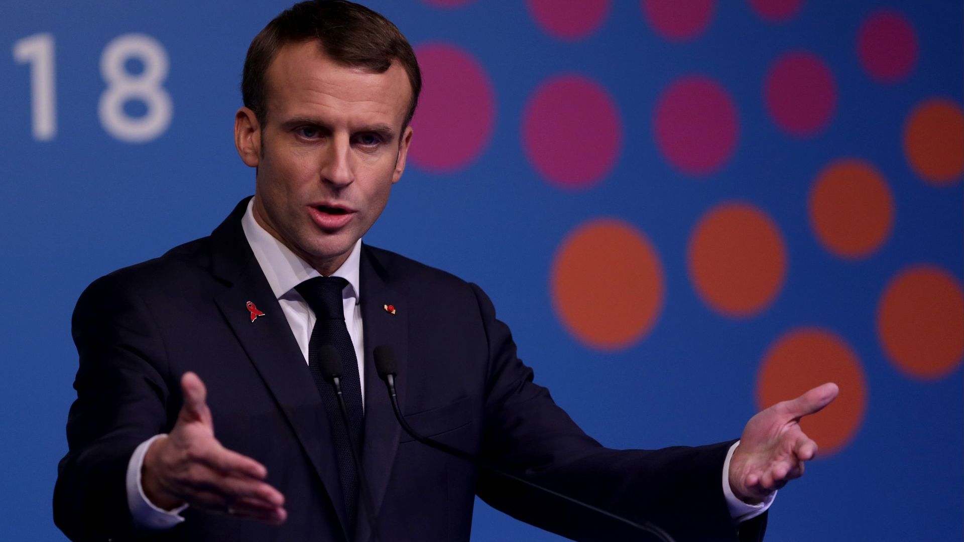 Макар и свикнал с ораторски състезания френският президент Еманюел Макрон