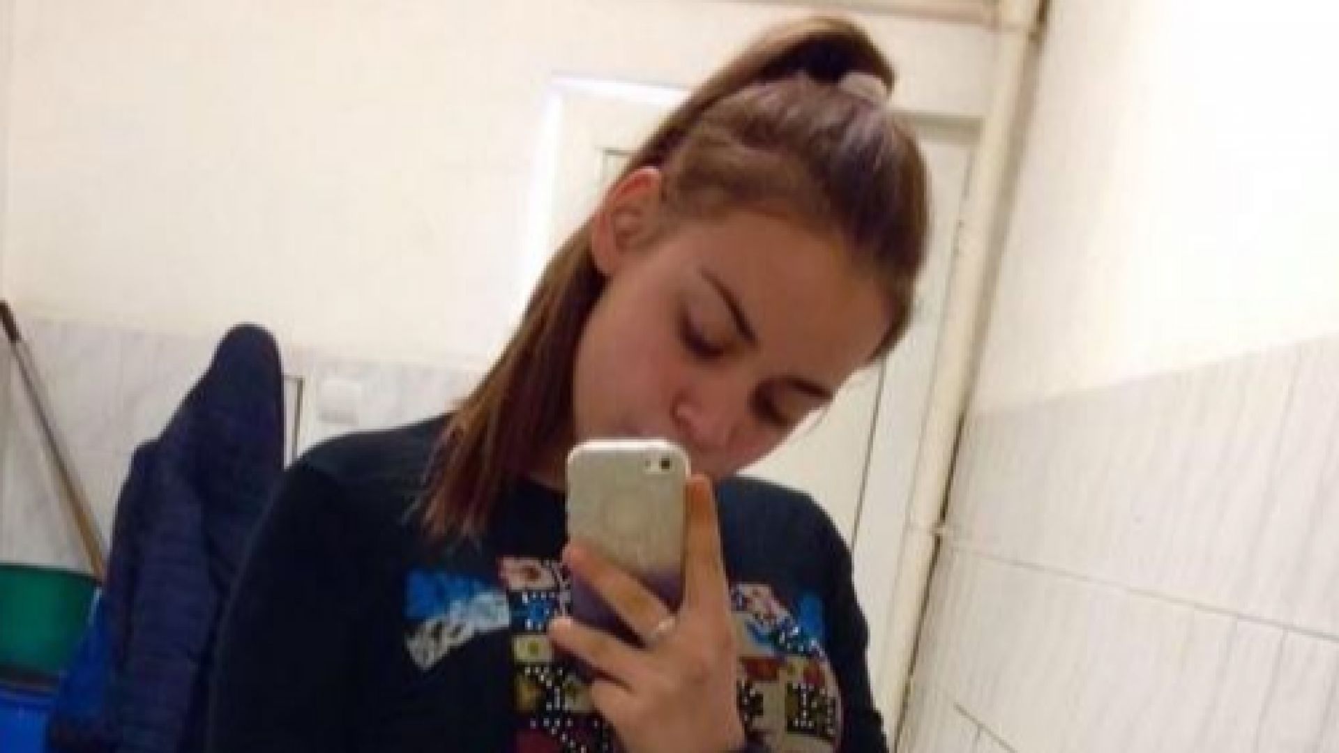Полицията в Сливен издирва 15 годишната Дарина Николова а роднините