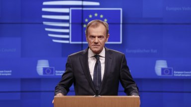 Дясната консервативна опозиция в Полша се фокусира върху нов казус