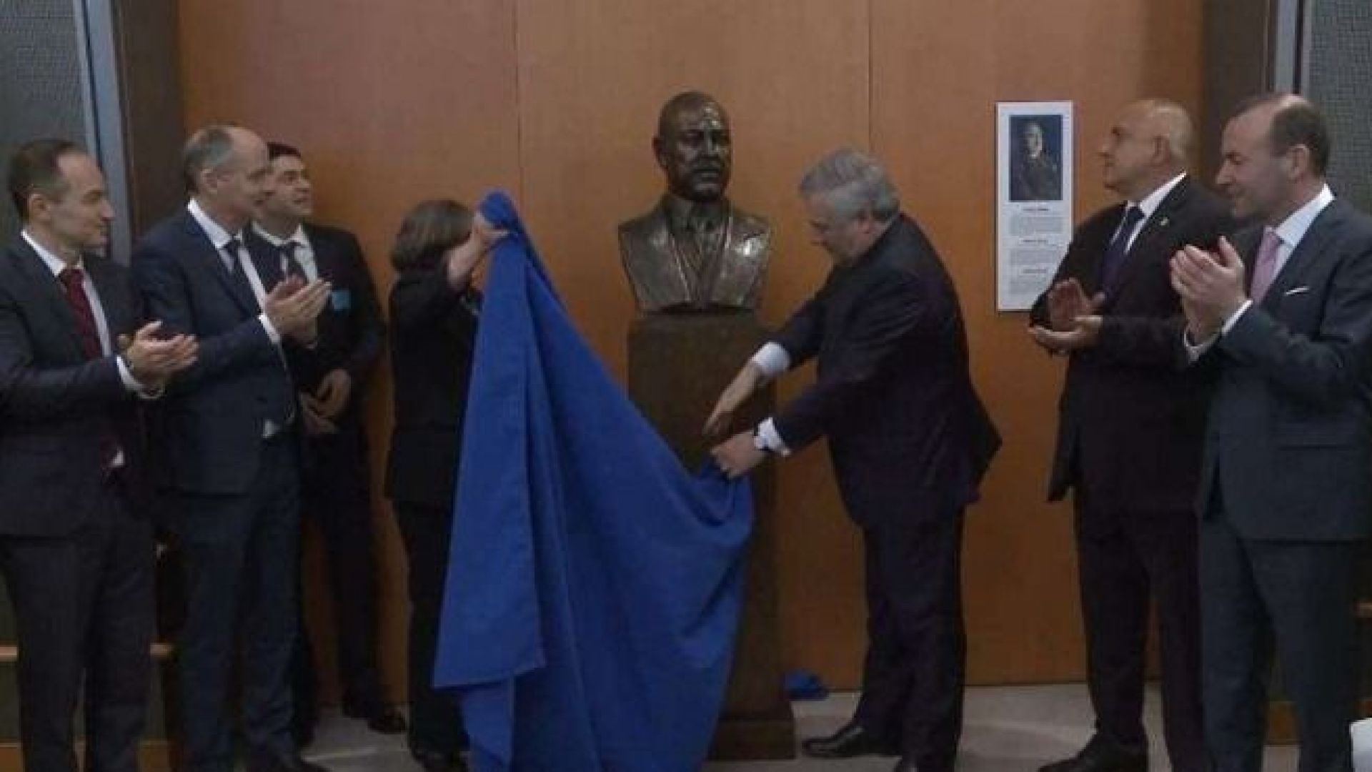 Бойко Борисов коментира от Брюксел вихрещия се скандал с лукс