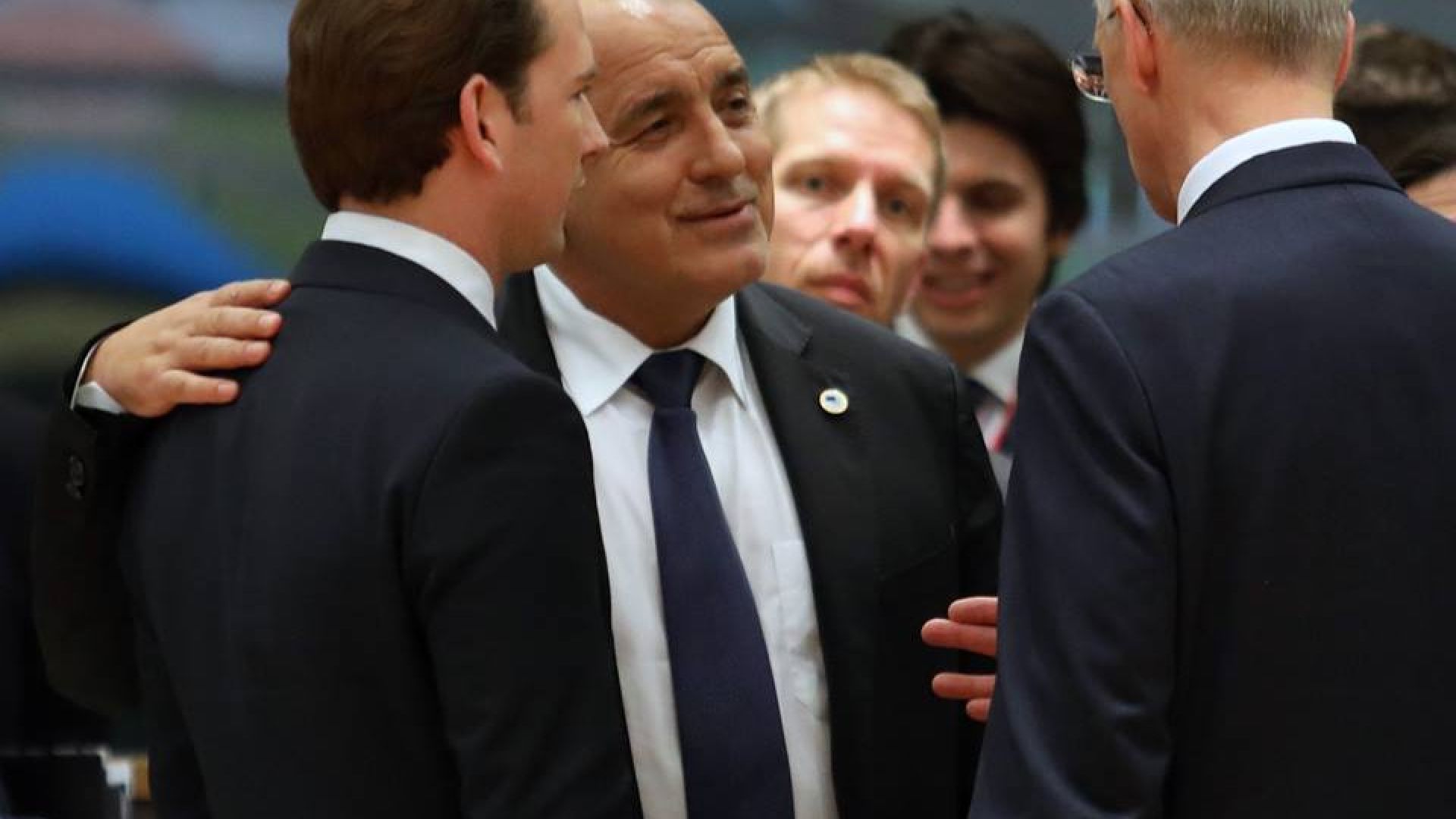 "Гардиън": Борисов печели благоразположение в ЕС с обаяние и ласкателство