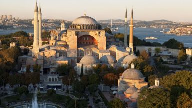 Турски историк: Музей в храма "Света София" е незаконен