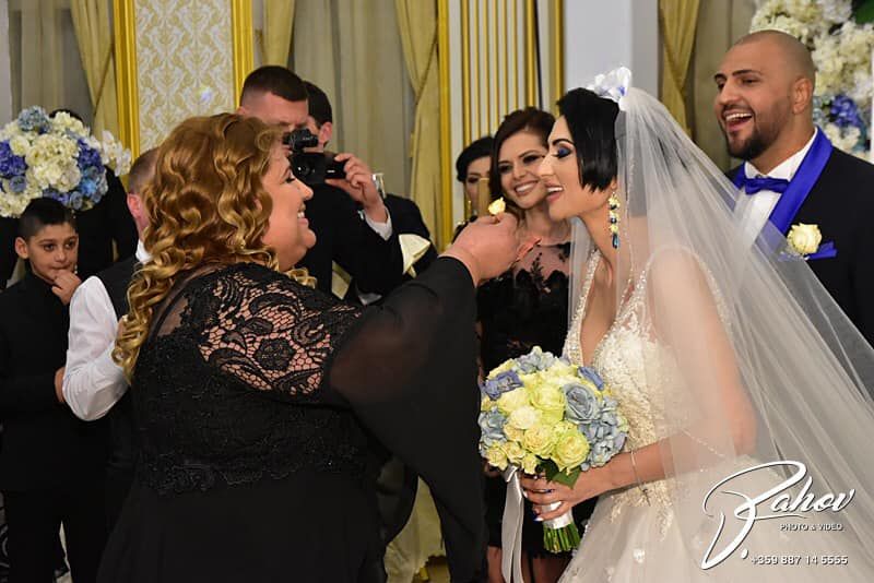 Софи Маринова и Гринго на сватбата им