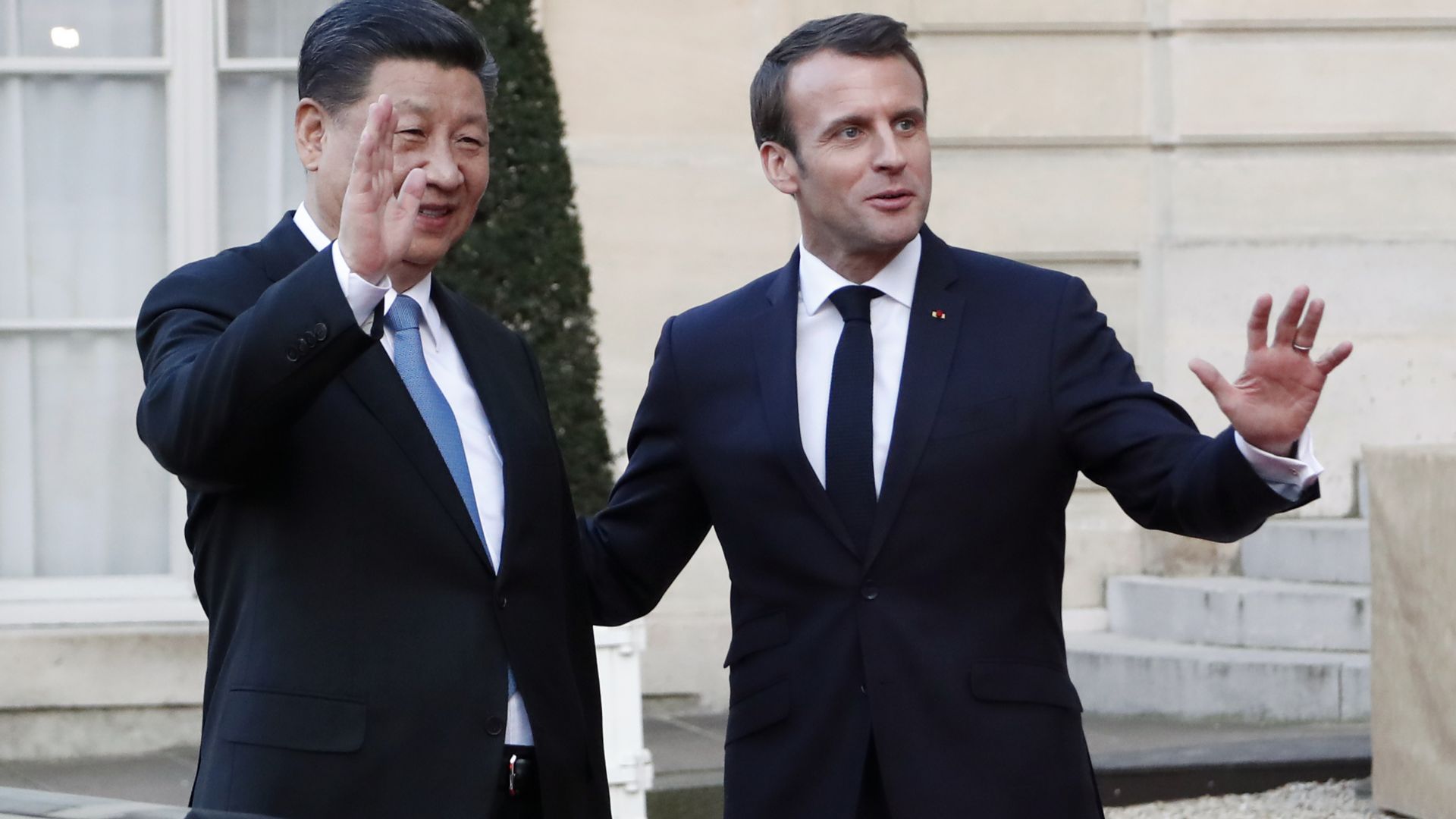 Си Цзинпин в Елисейския дворец: Китай иска силна и просперираща Европа