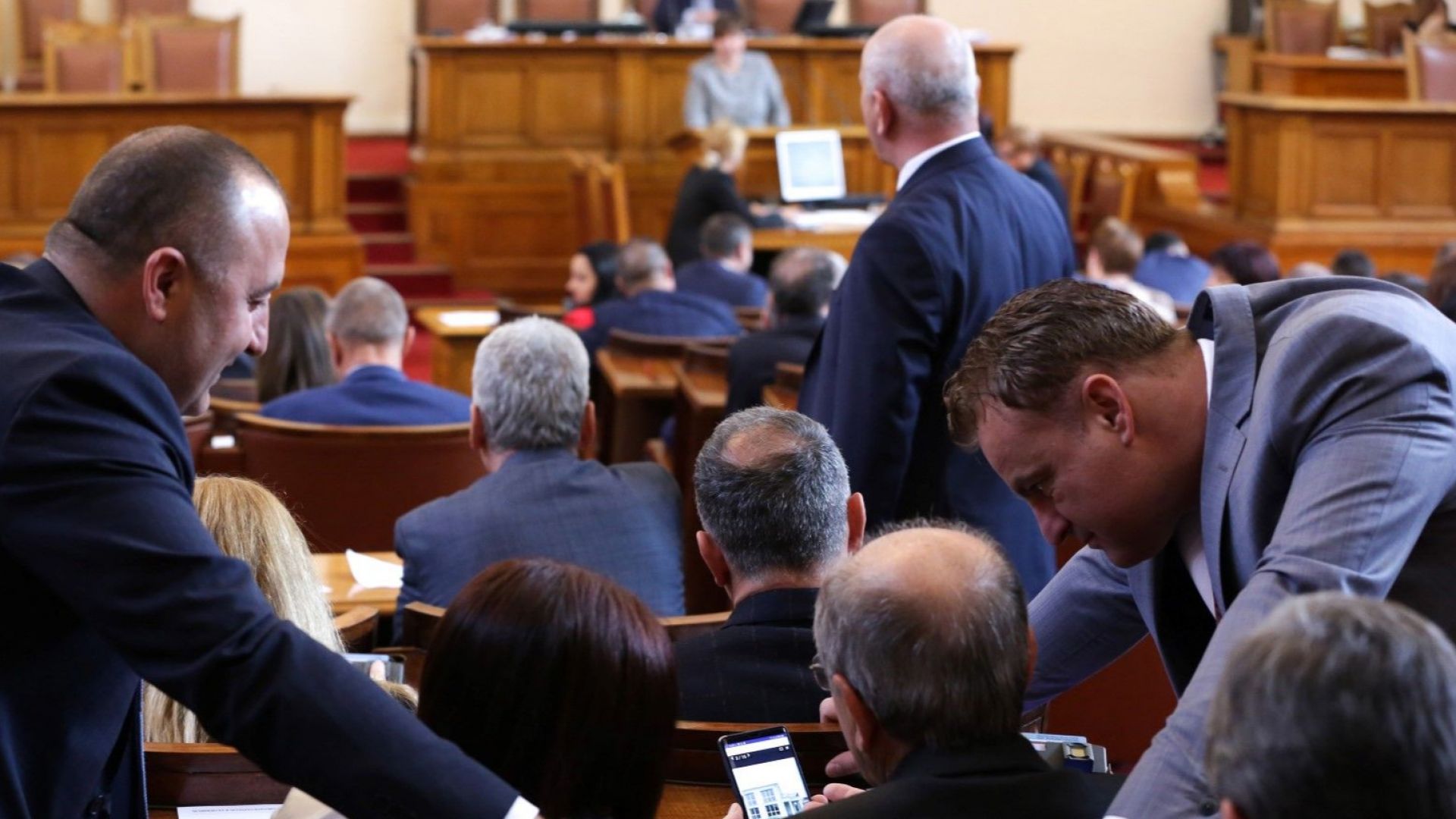 Парламентът прие промени в Изборния кодекс на второ четене С