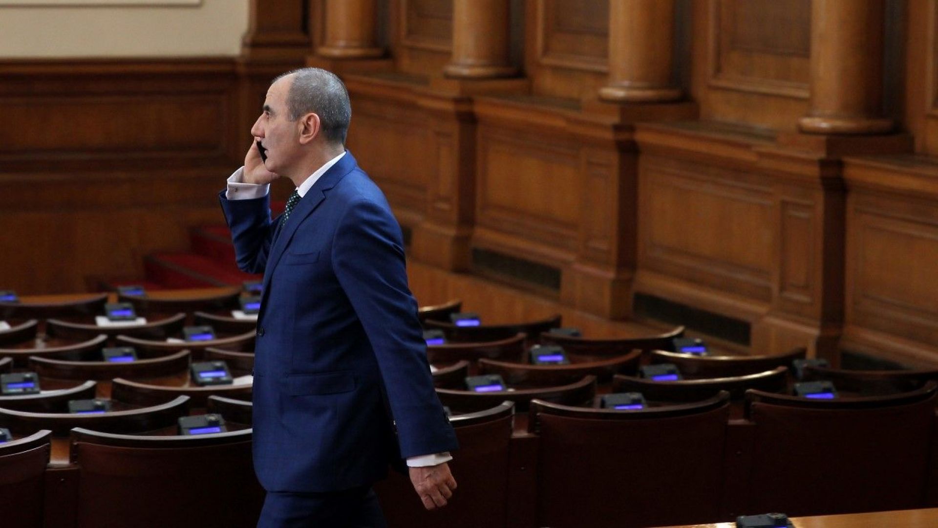 Парламентът прекрати пълномощията на Цветан Цветанов