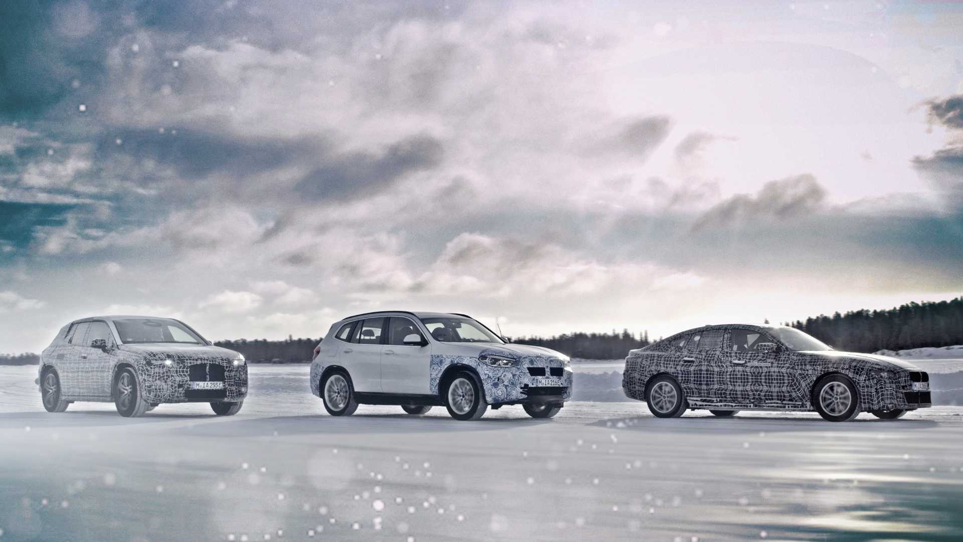 BMW тества три електромобила зад Северния полярен