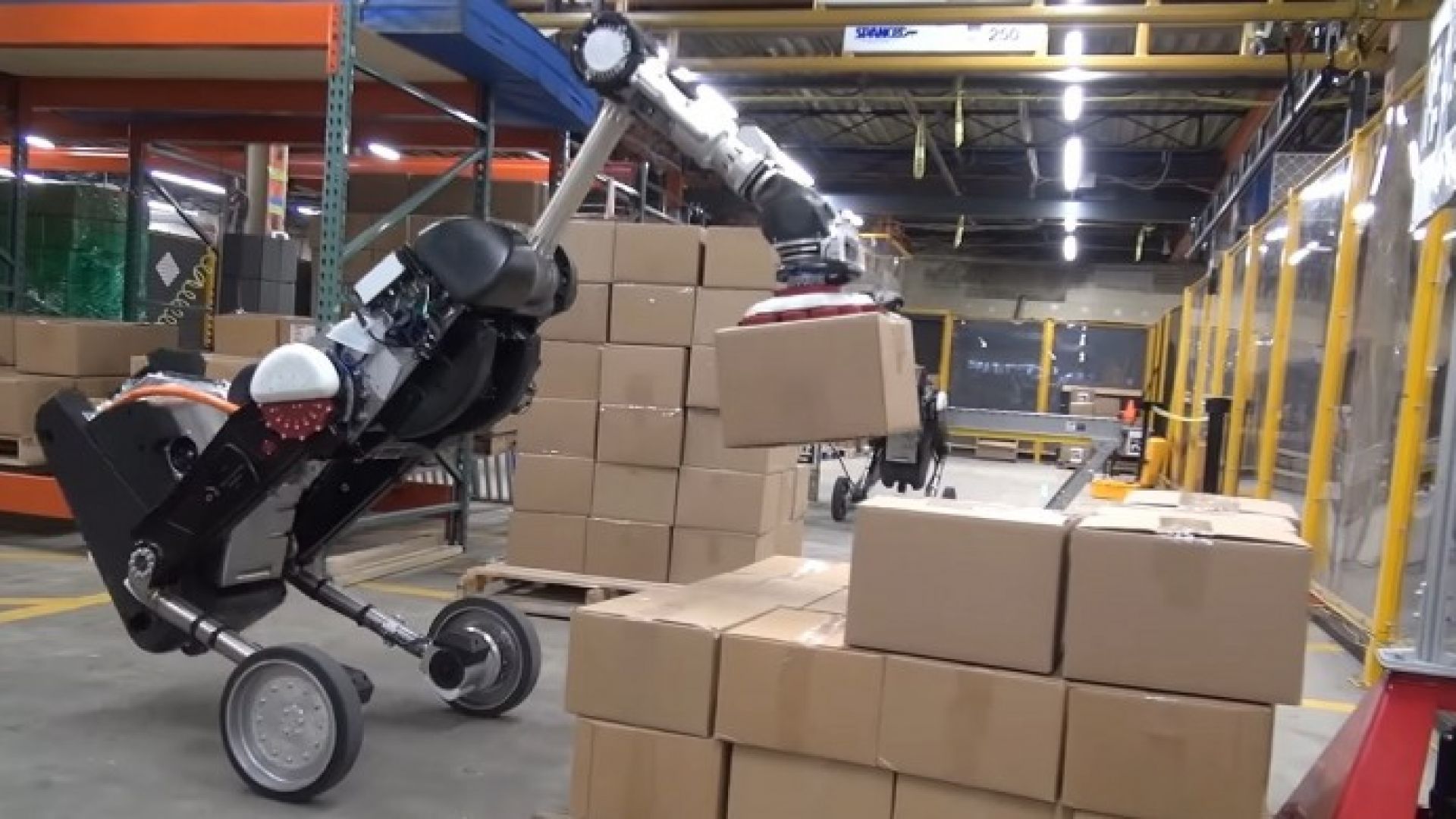 Робот на Boston Dynamics заменя хората в склада