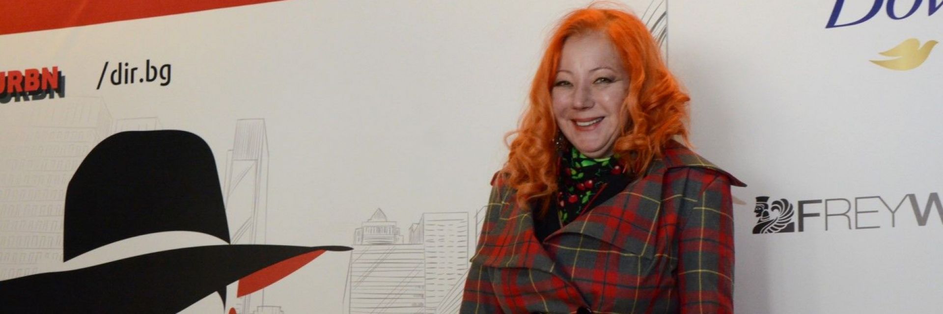 Жената-кауза Аделина Банакиева за неблагодарната дейност на добротворчеството