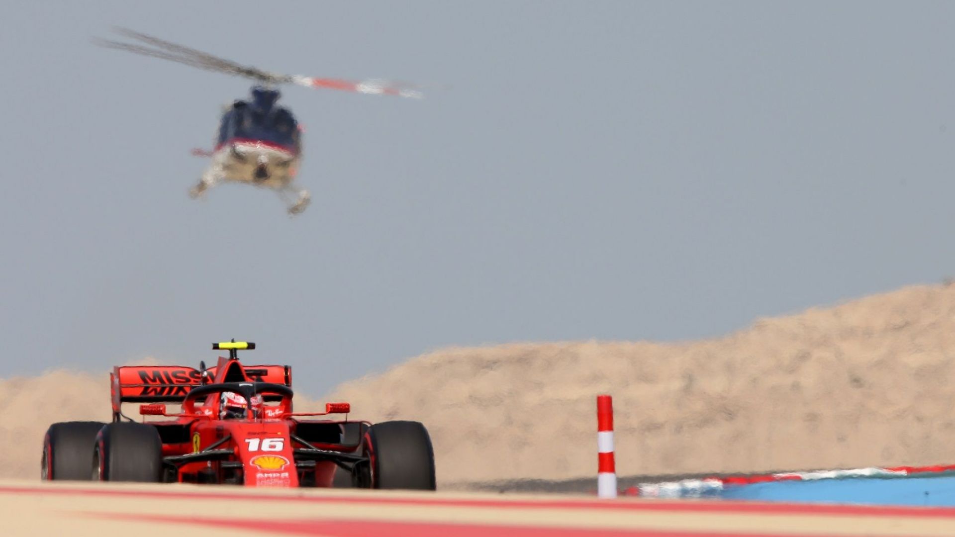 Новата звезда на Ферари впечатли и ще тръгне първи в Бахрейн