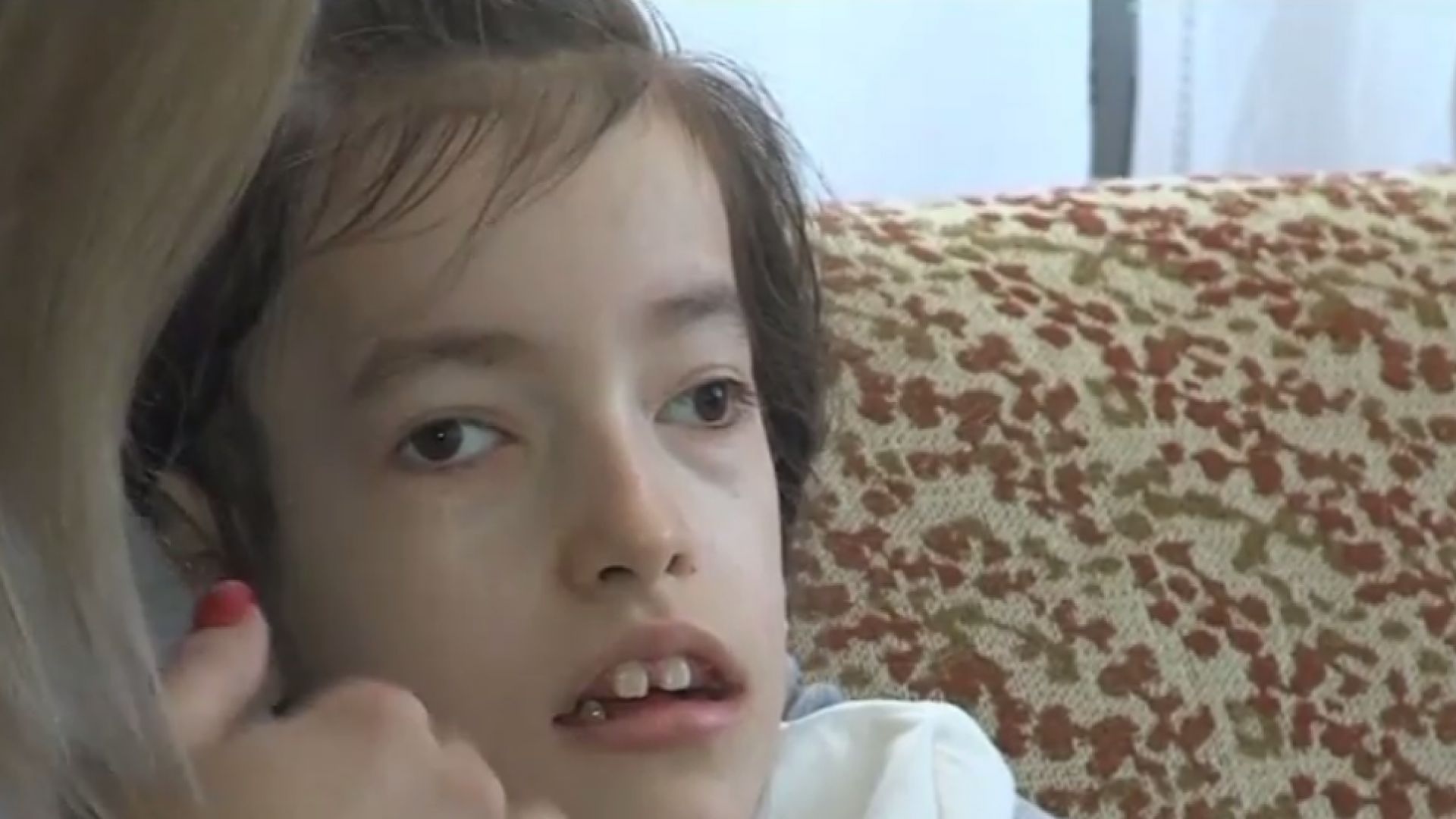 11-годишната Микаела от благоевградското село Церово страда от тежка форма