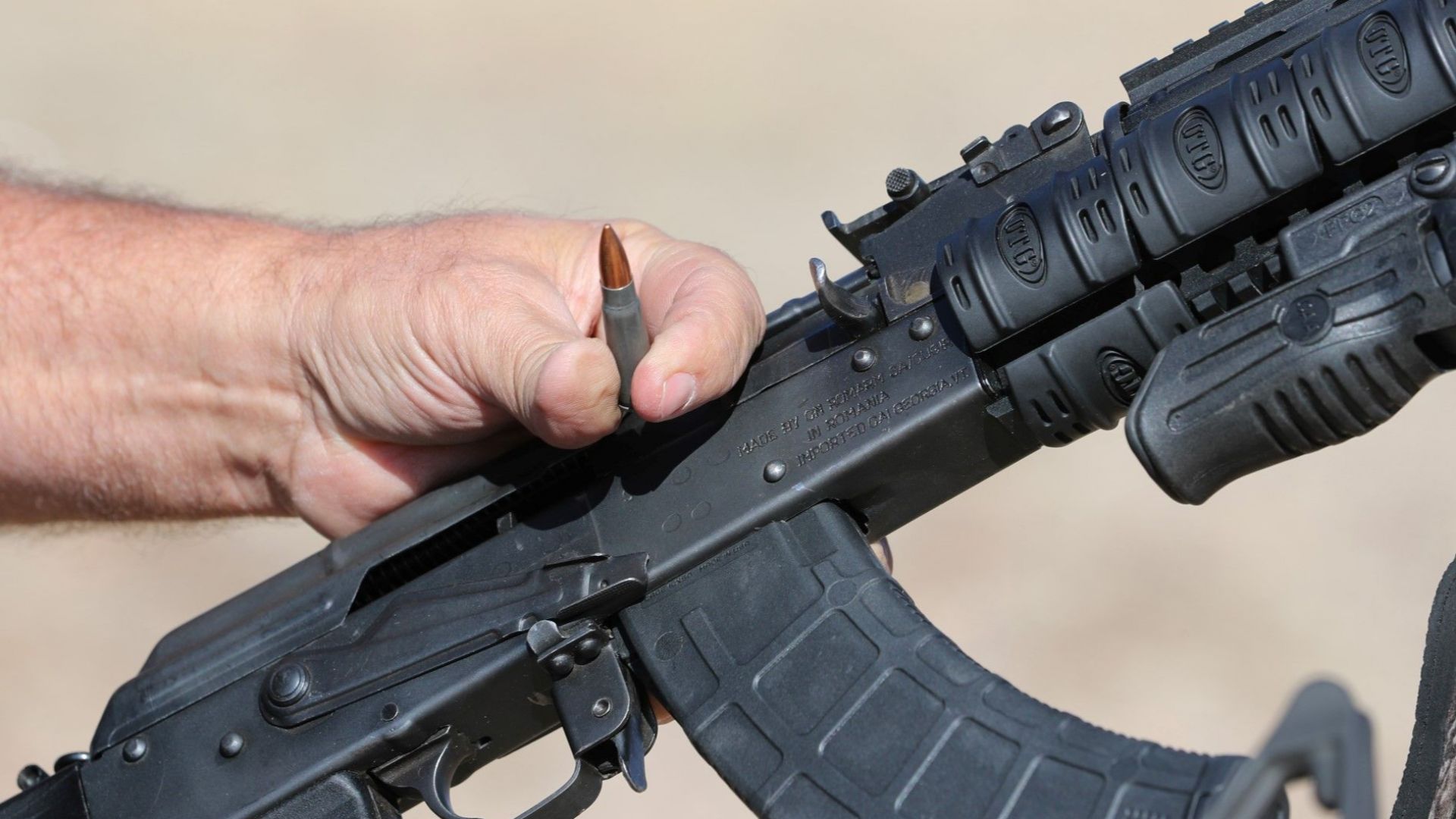 Организираната престъпна група в Казанлък за оръжия се е занимавала