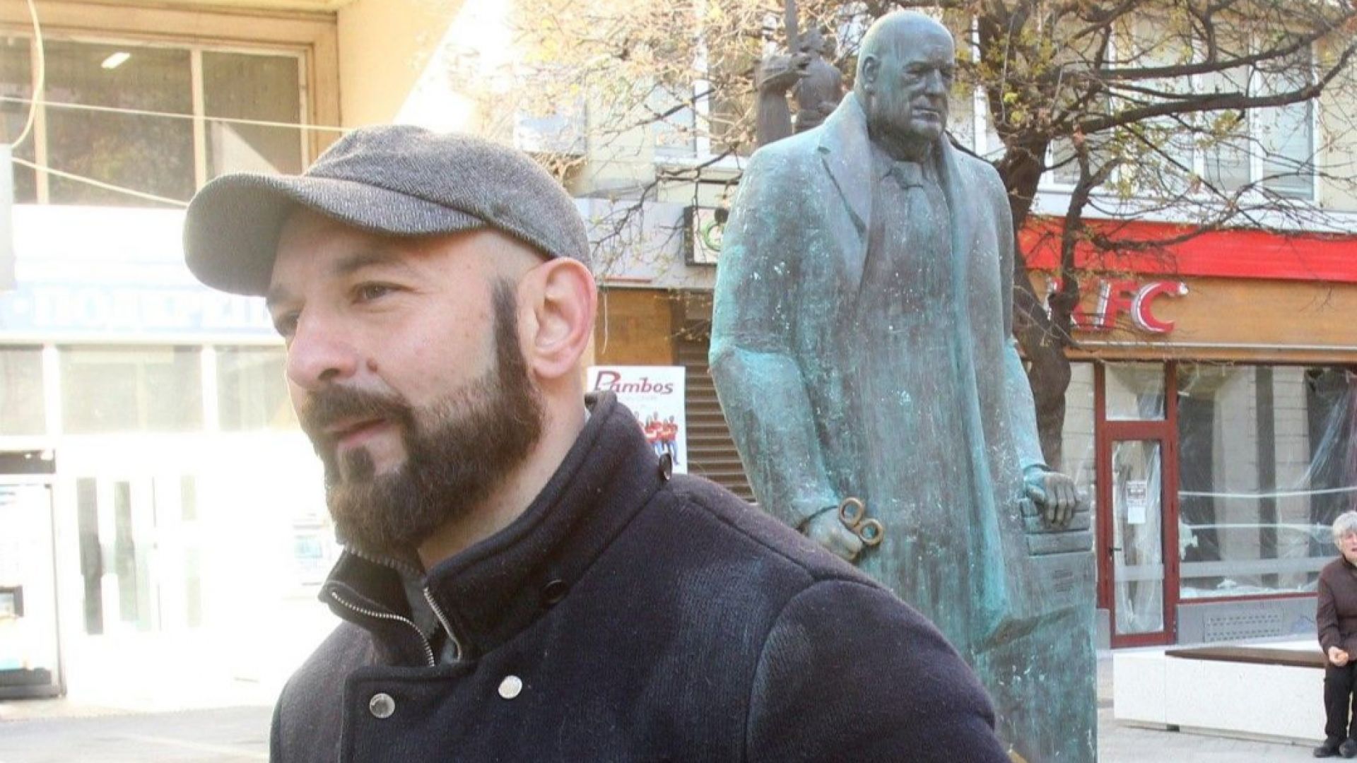 Вече има желаещи да закупят статуята на Бойко Борисов, която
