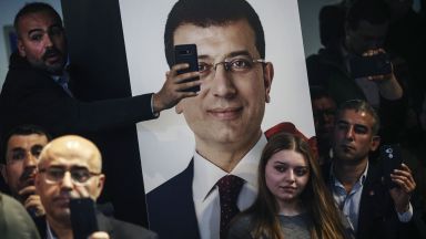 Главната прокуратура на Истанбул е повдигнала обвинения в корупция за