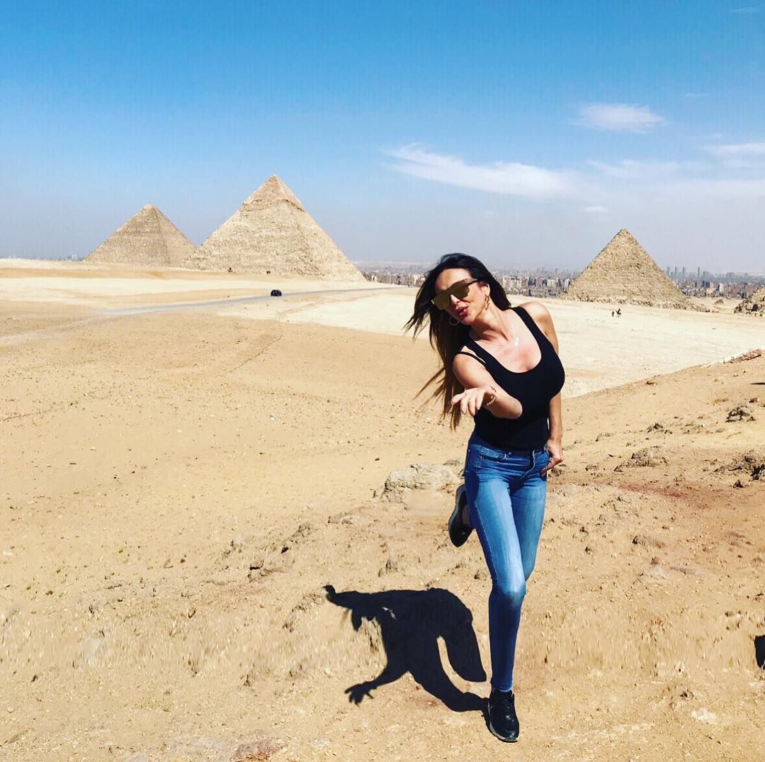 Глория в Египет