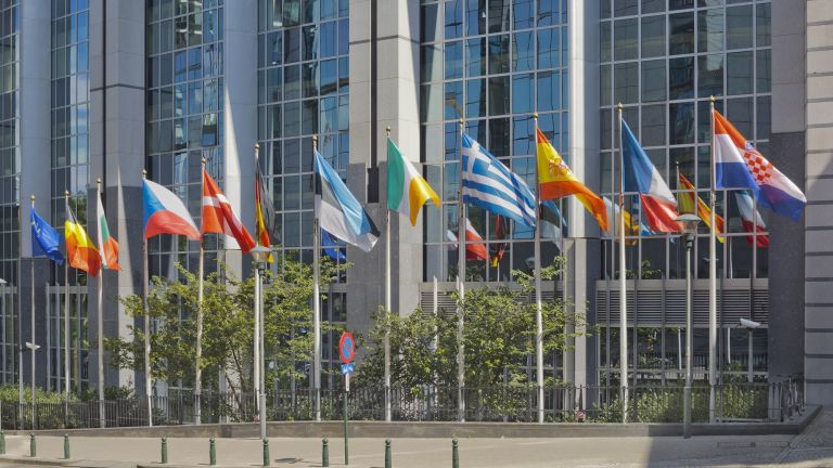Европейският парламент отхвърли поправка, насочена срещу България, в резолюция за