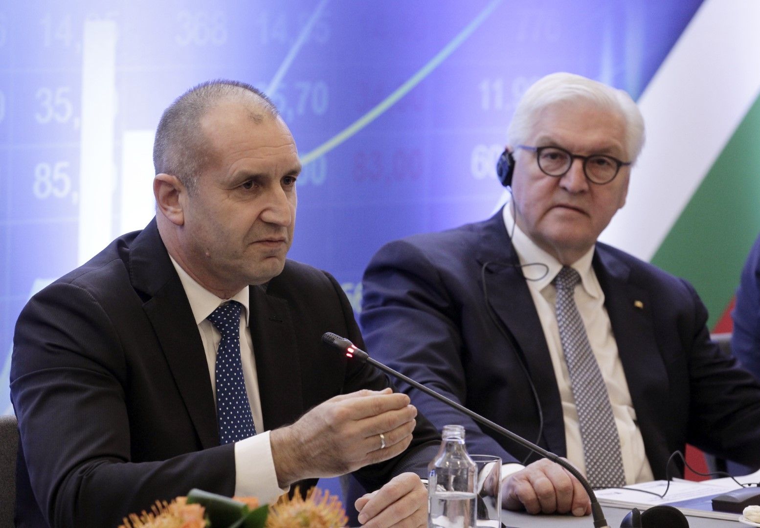 Румен Радев и Франк-Валтер Щайнмайер  по време на бизнес форум в началото на април 2019 г.