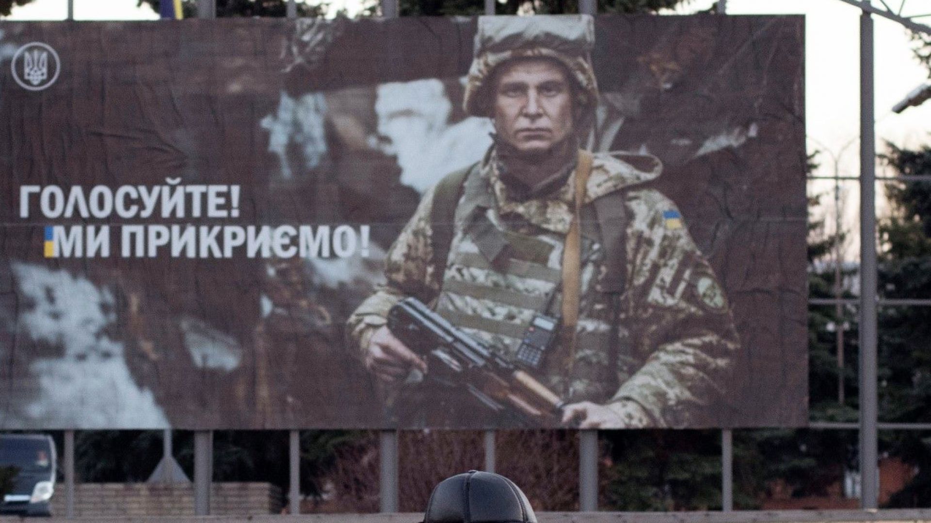 Президентът на Украйна Петро Порошенко и неговият съперник на предстоящия