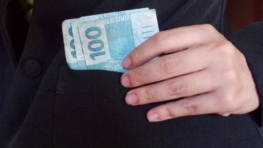 Група за лихварство бързи кредити и изнудване е задържана от