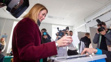 Премиерката на Естония Кая Калас е с положителен резултат от