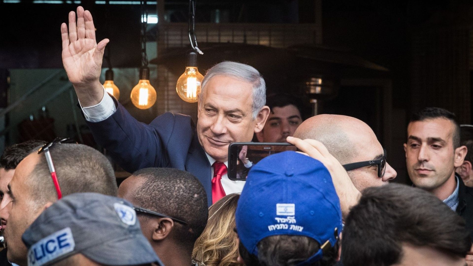 Израелците избират днес нов парламент Право на глас имат 6 3