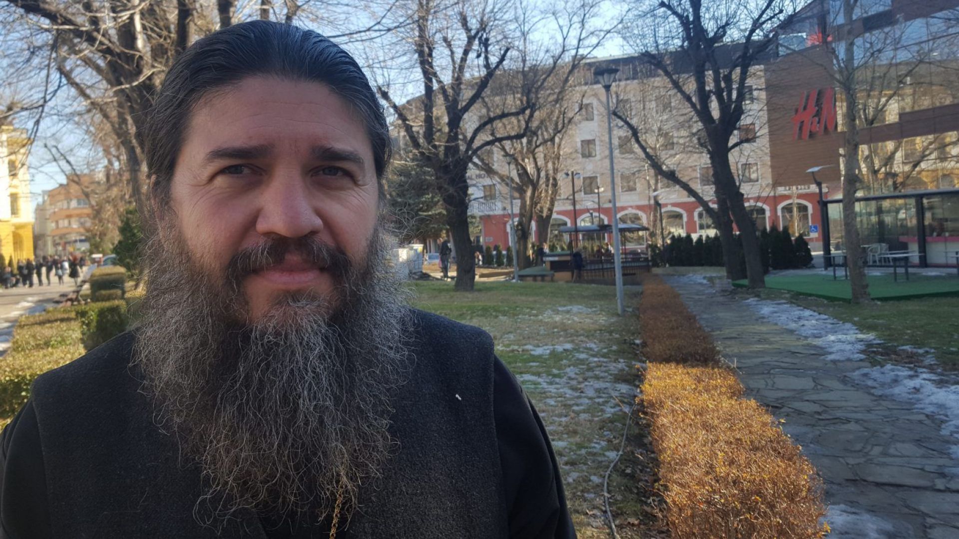 Сливенският свещеник отец Евгений Янакиев е внесъл жалба в Комисията
