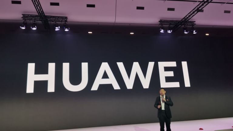Huawei иска да е пазарен лидер при смартфоните до една година