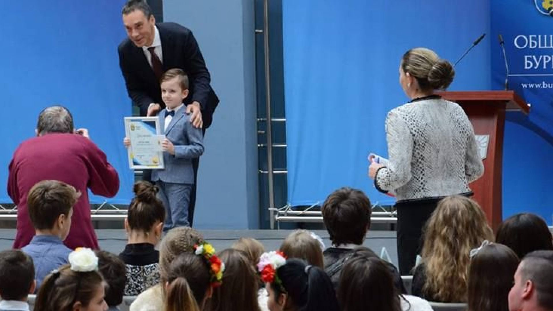 6 годишният Лъчезар Томов от Бургас стана най малкият златен медалист от