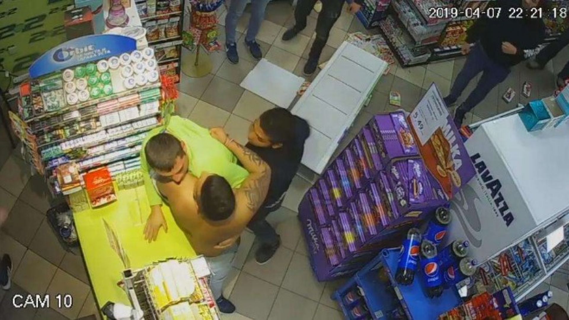Побой над служител в денонощен магазин в Габрово предизвика остри