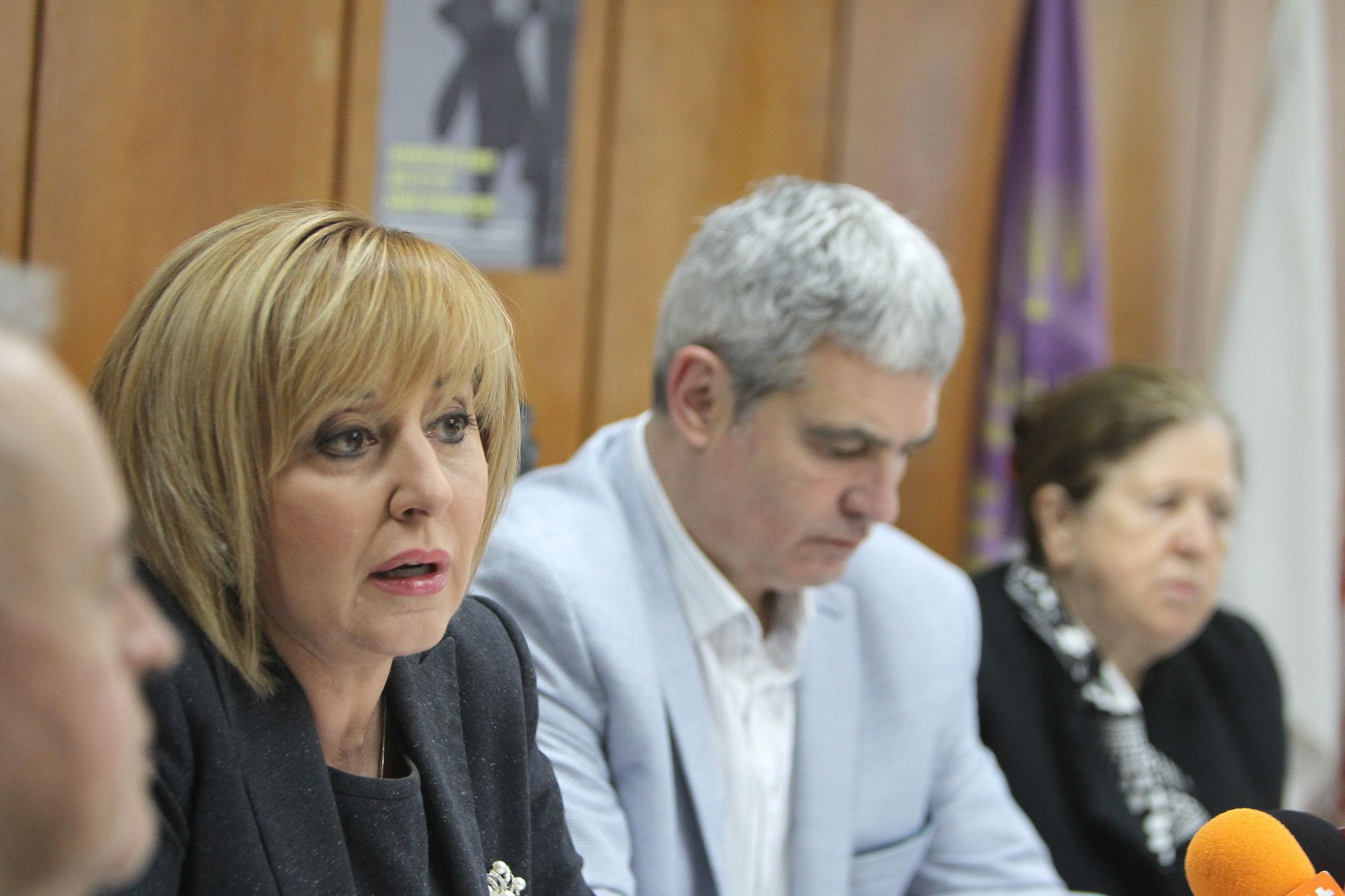 Омбудсманът Мая Манолова и лидерът на КНСБ Пламен Димитров се срещнаха с ръководството на ЦИК