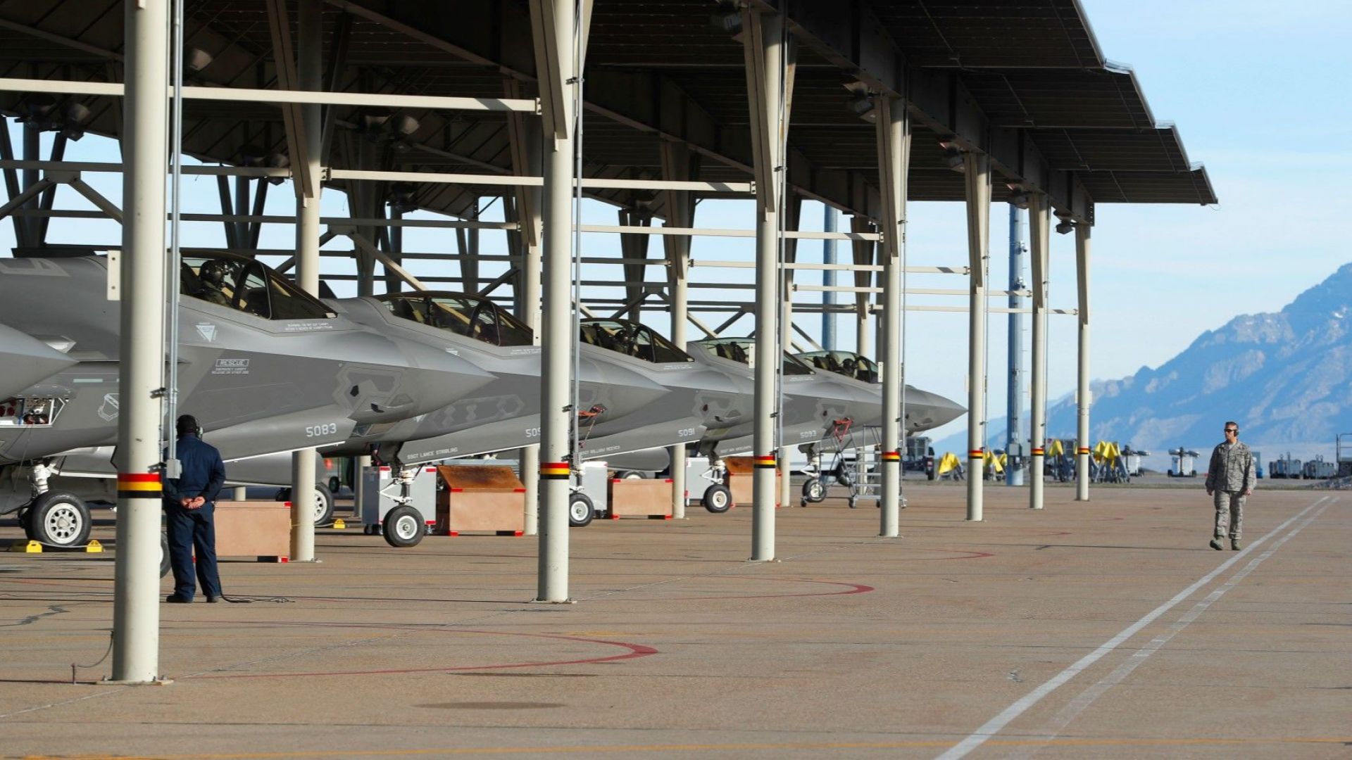 Ако Турция не получи бойни самолети F 35 страната ще трябва