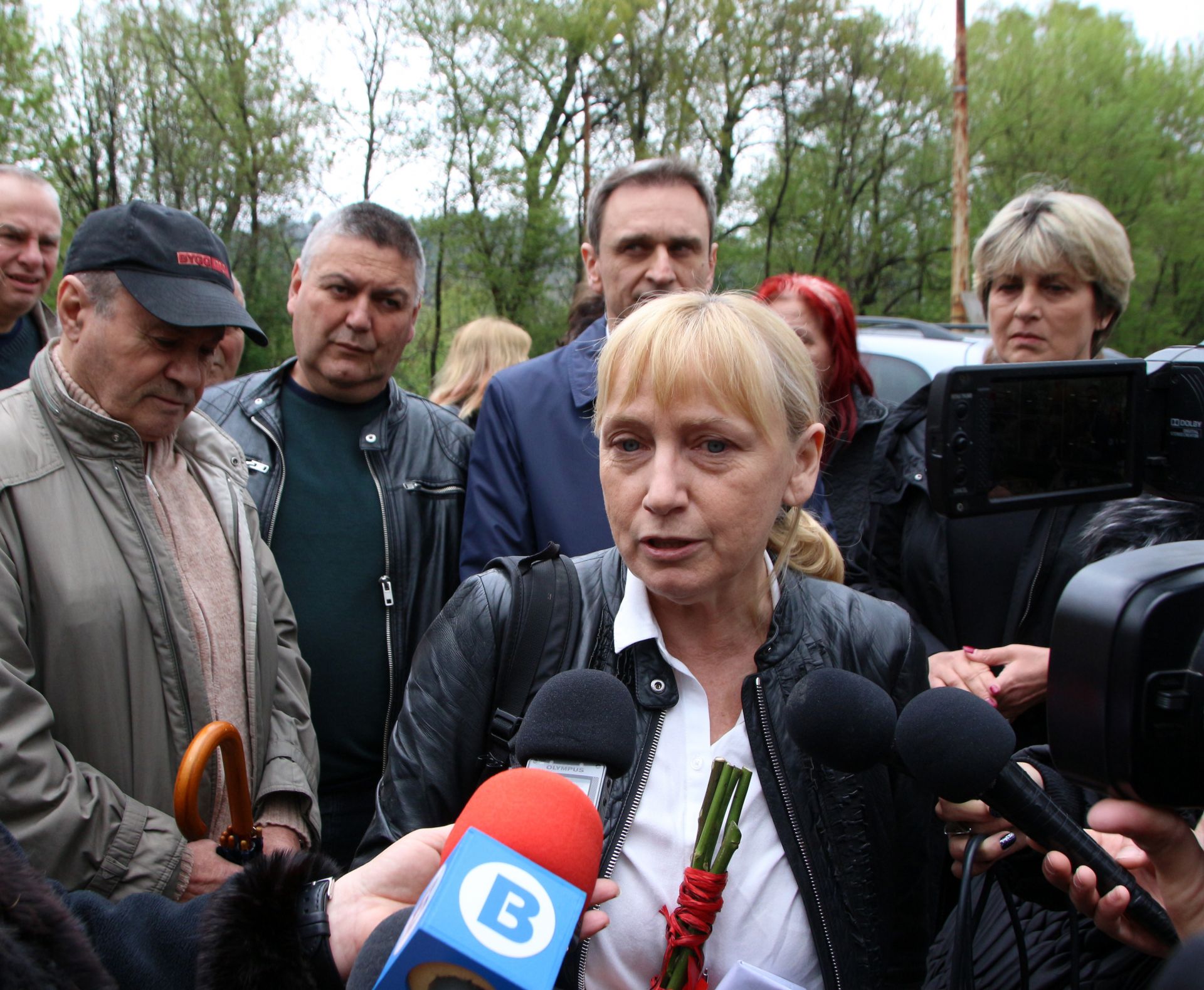 Eлена Йончева се срещна граждани на Велико Търново