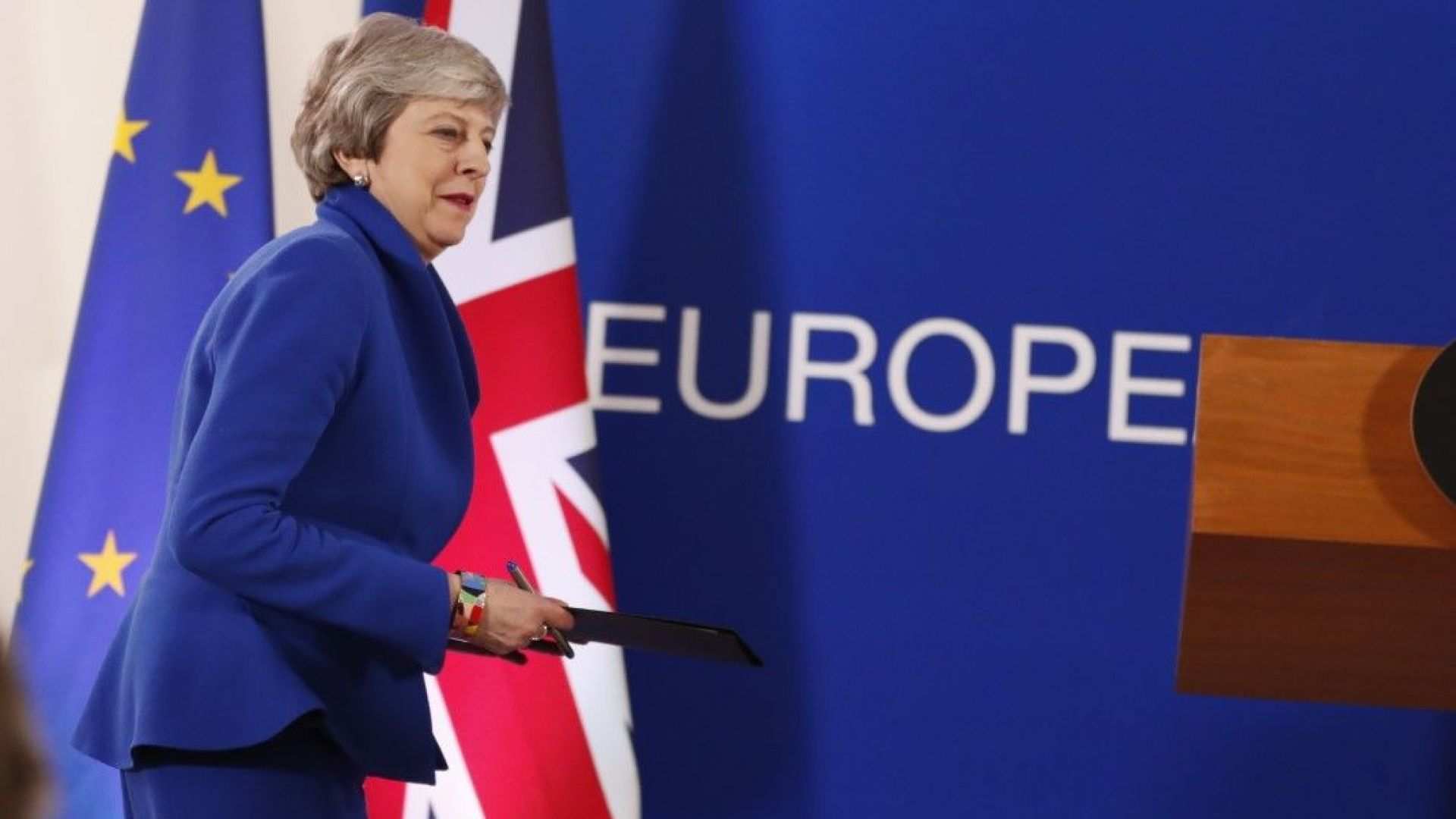 Лидерите на ЕС дадоха на британския премиер Тереза Мей нов