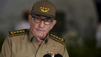 Бившият кубински президент Раул Кастро пристигна в събота следобед в