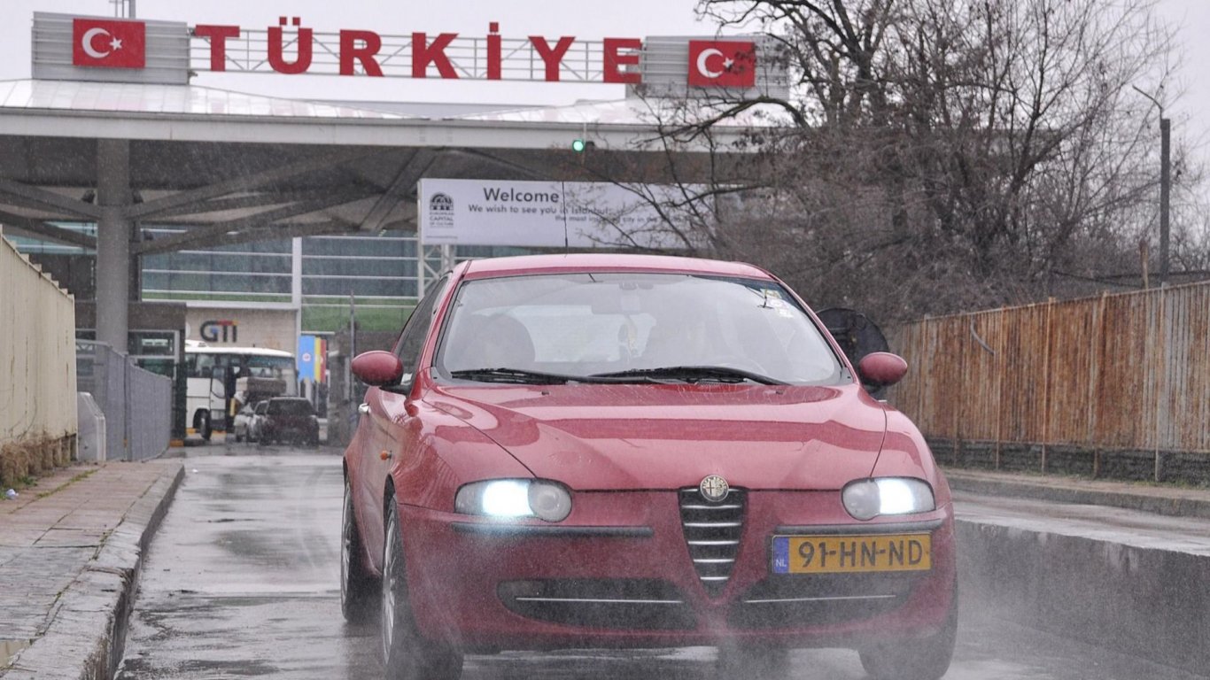 Ако те глобят в Турция, няма да излезеш от страната без да платиш