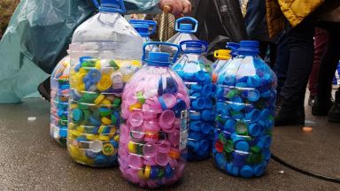 При последната благотворителна кампания Аз вярвам и помагам която се