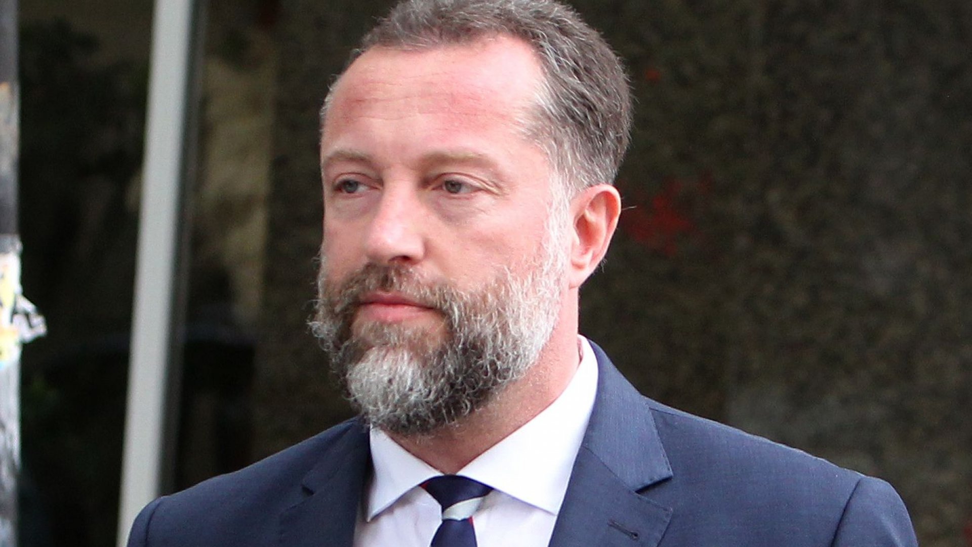 Не само че няма конфликт между мен и президента а