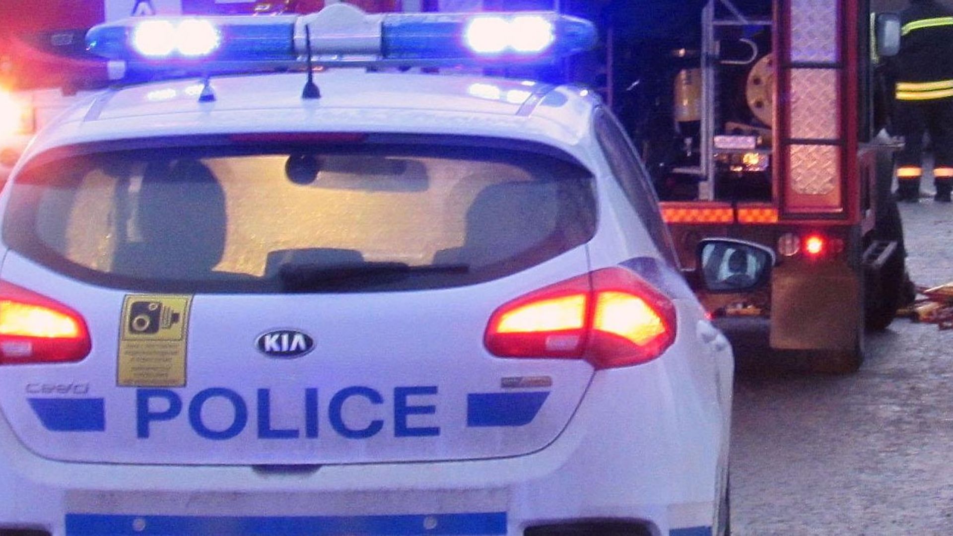 Две коли и камион са катастрофирали тежко край Сливен тази