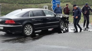  Бебе почина при тежка злополука с автомобила на Лютви Местан 