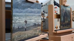 Откраднати картини на Ван Гог се връщат в музея му в Амстердам