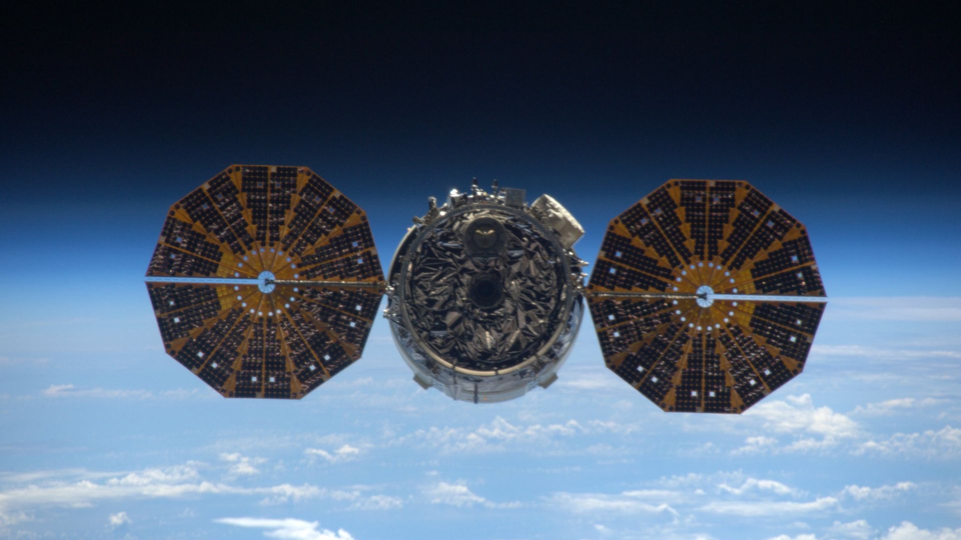 Товарният кораб на НАСА се развали напът към МКС