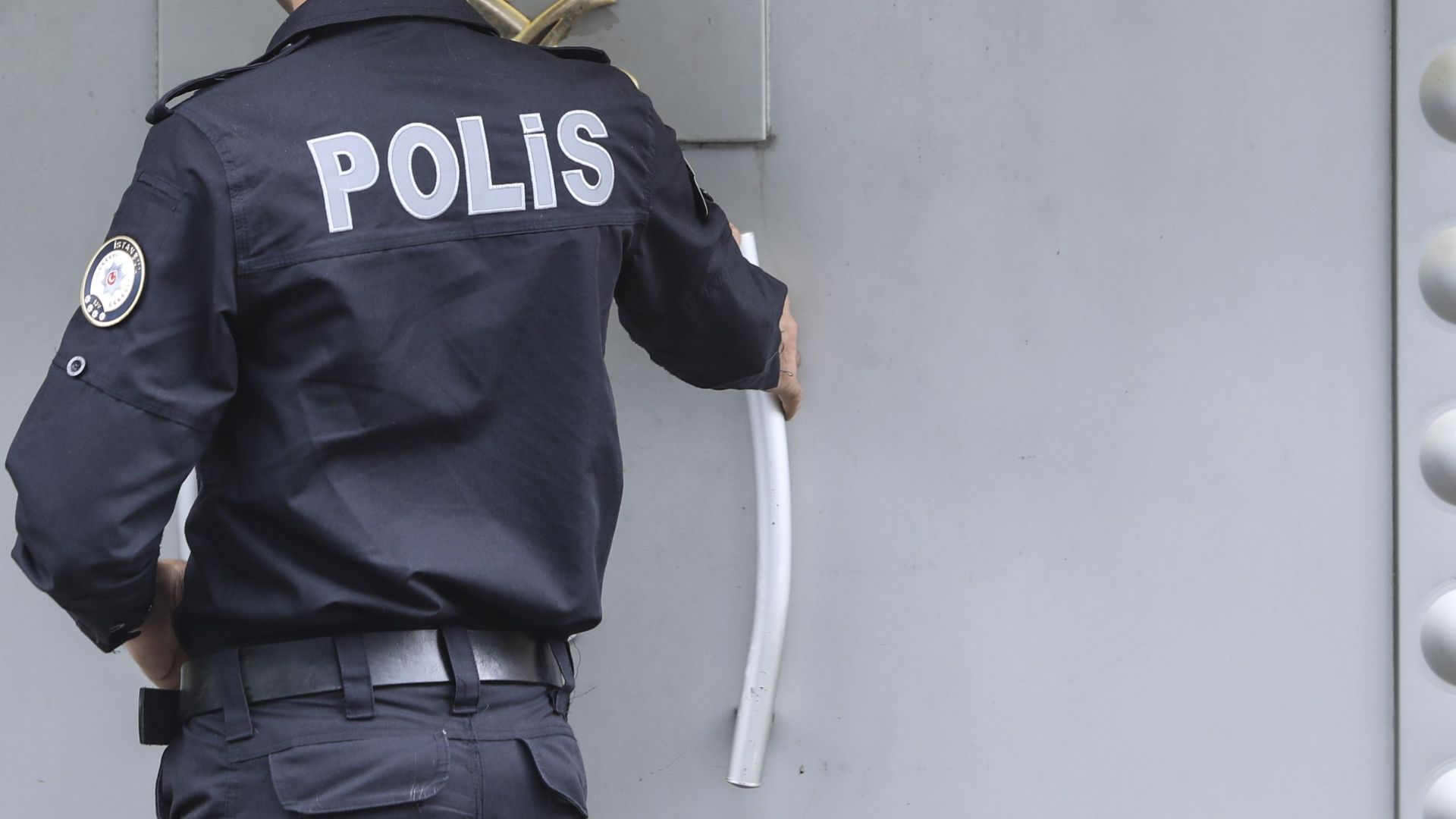 Българският гражданин 31 годишният Теннур Илиязов Тахиров е извършил двойно убийство