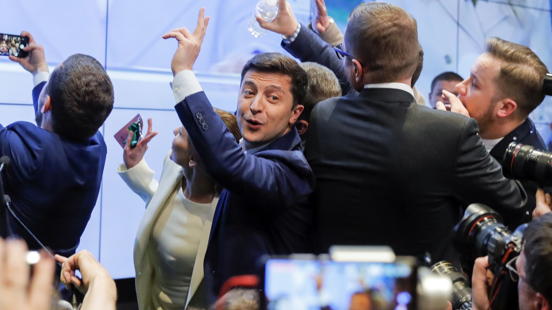 Заместник министър председателят по икономическата и демографската политика Марияна Николова ще