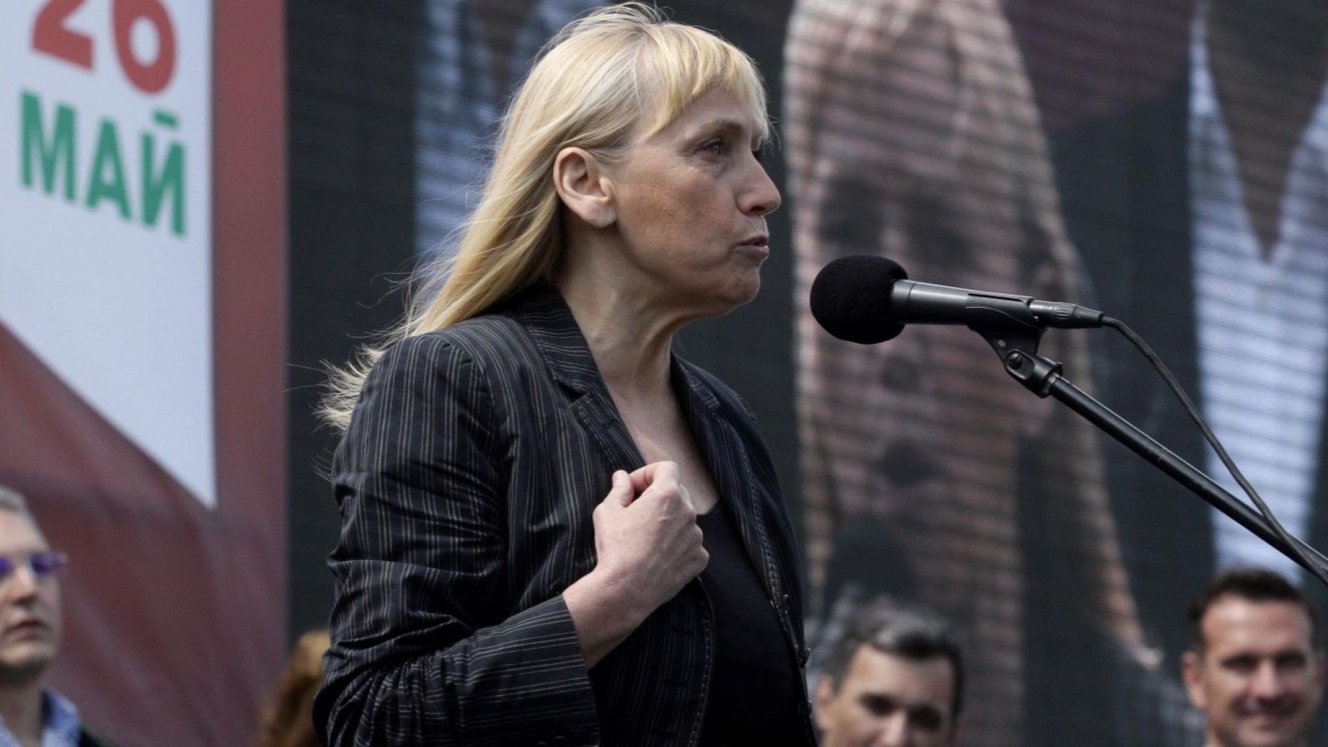 Кандидатът за евродепутат Елена Йончева коментира пред bTV процеса около