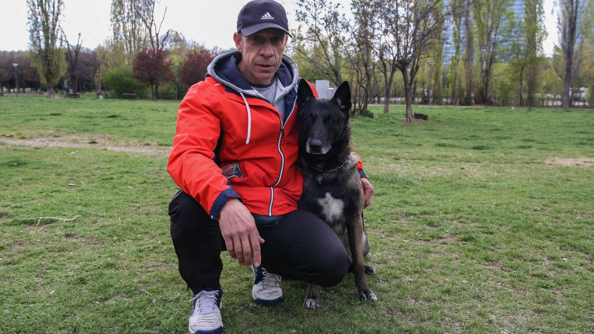 Треньорът на кучета Николай Василев: Всяко нещо, което не им забраняваме, за тях е разрешено