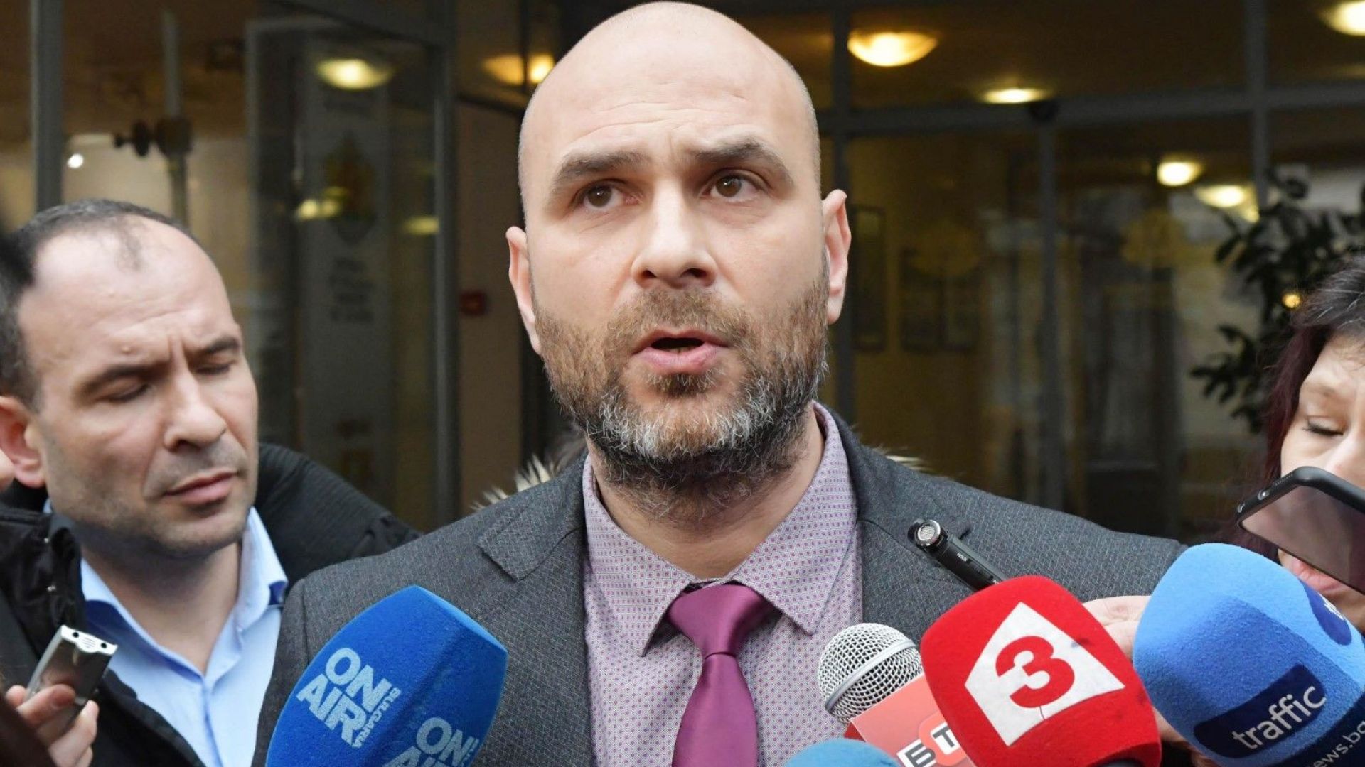 Специализираната прокуратура е поискала мярка задържане под стража на седем