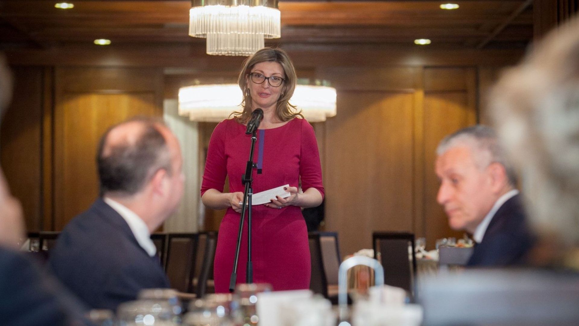 Вицепремиерът и министър на външните работи Екатерина Захариева откри ритуалната