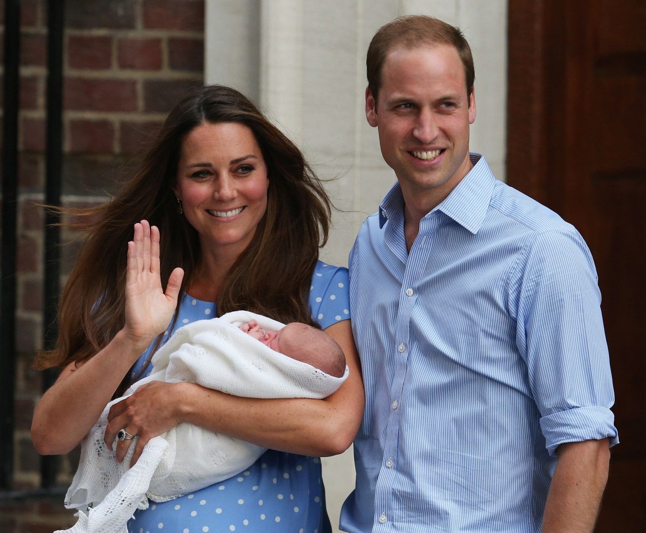 Принц Уилям и Катрин с новородения принц Джордж - 23 юли 2013