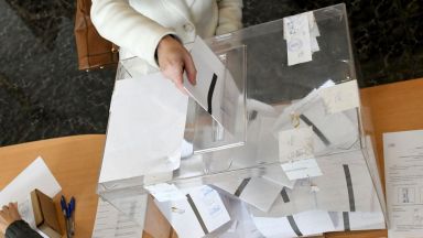 В избирателните секции открити извън страната може да се гласува