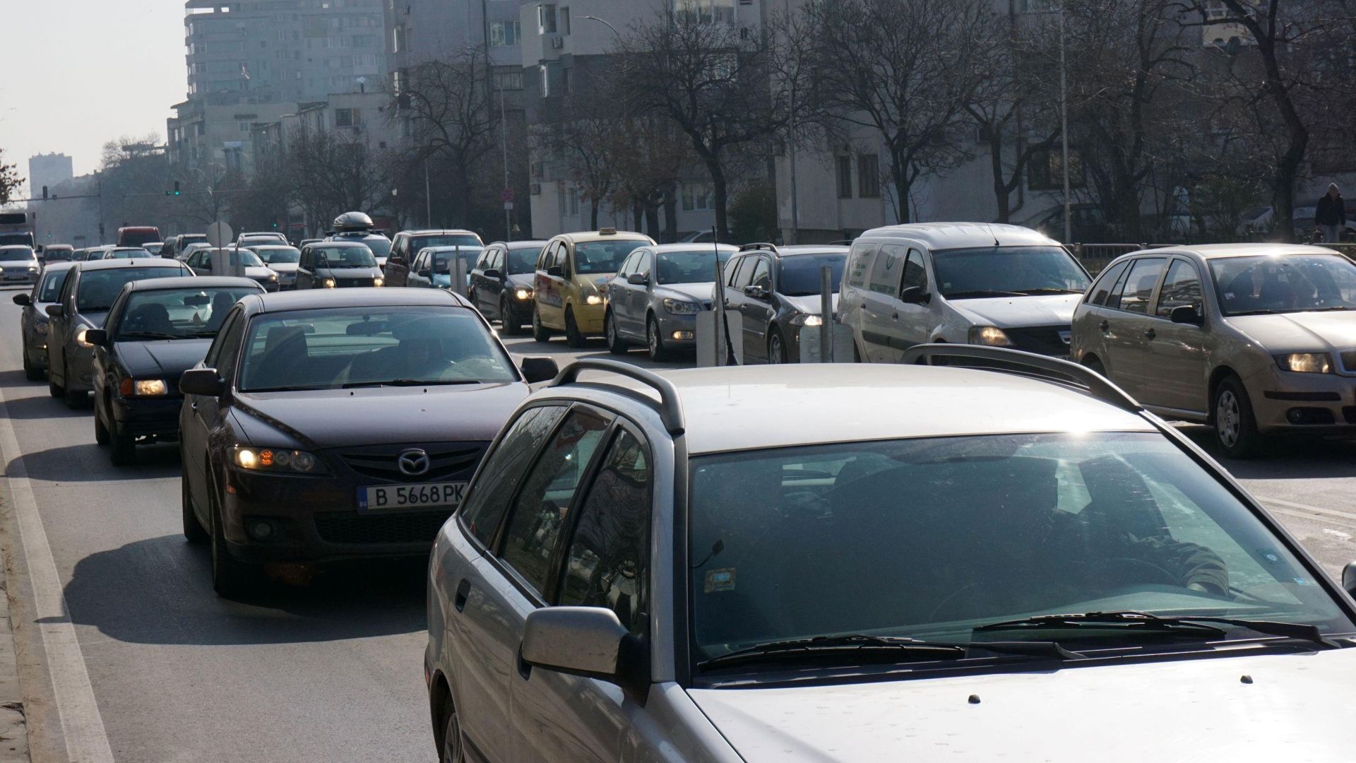 В първия от серията почивни дни пътуването продължава Очаква се